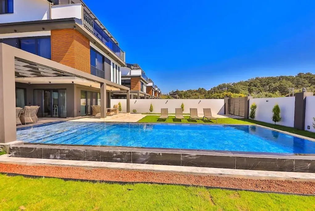 Willa Isitmali Kapali Havuzlu Fresco Fethiye 0*,