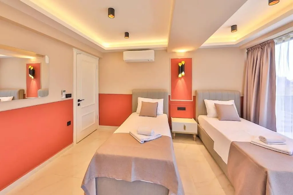 Willa Isitmali Kapali Havuzlu Fresco Fethiye